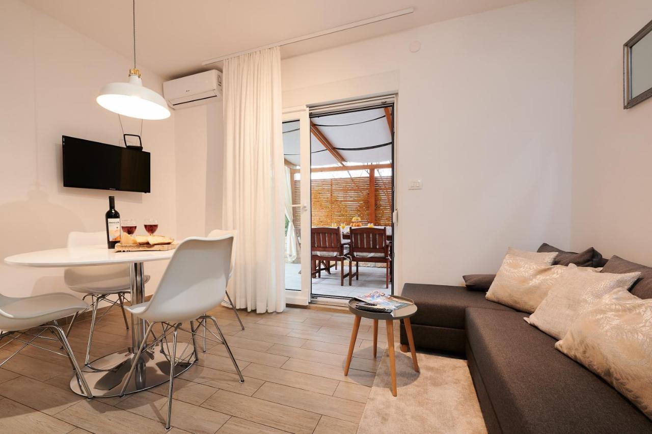 Apartment Boris Trogir Bagian luar foto