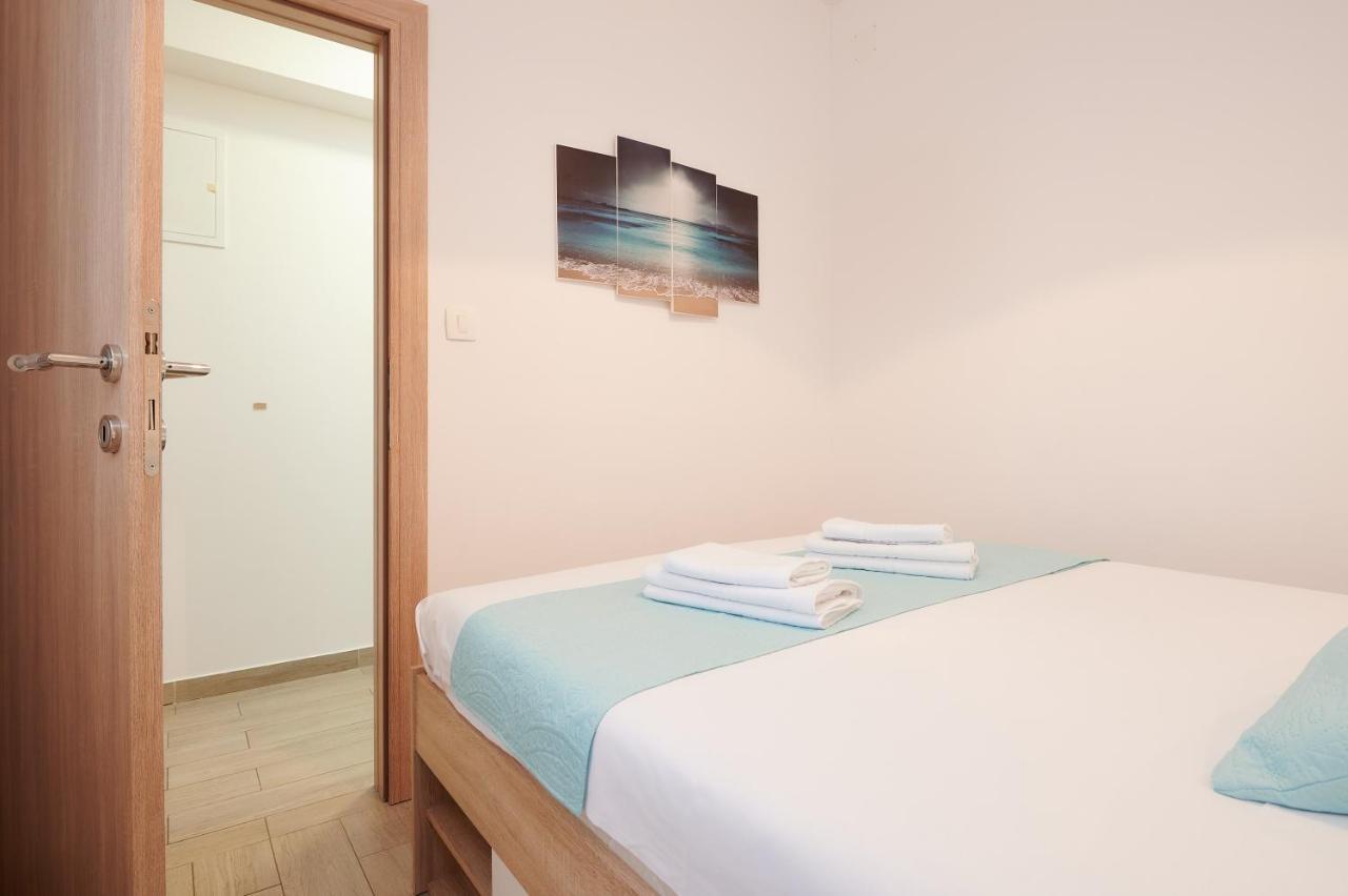 Apartment Boris Trogir Bagian luar foto